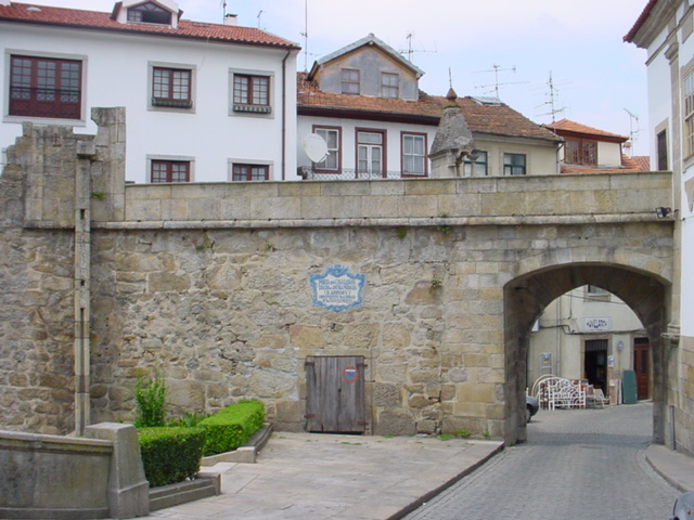 morar em viseu é conhecer suas muralhes